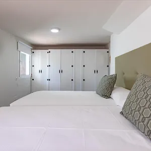  Villa Bay Beachfront By Holidays