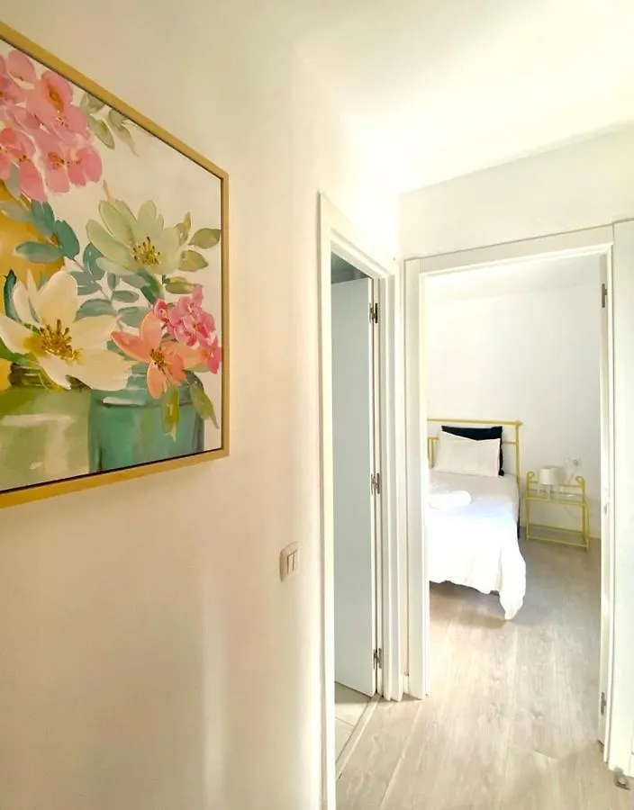 Atlantic Garden Apartments コラレホ