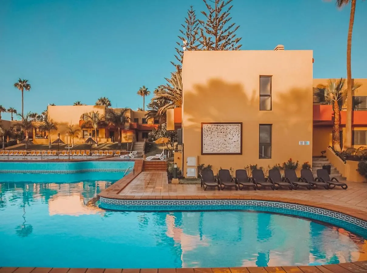 Atlantic Garden Apartments コラレホ