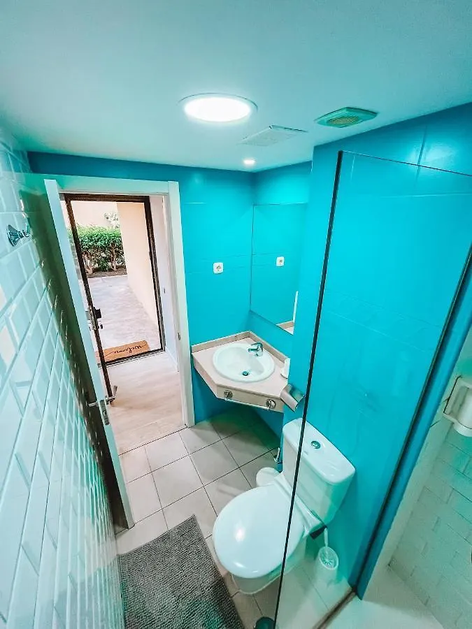 Atlantic Garden Apartments コラレホ