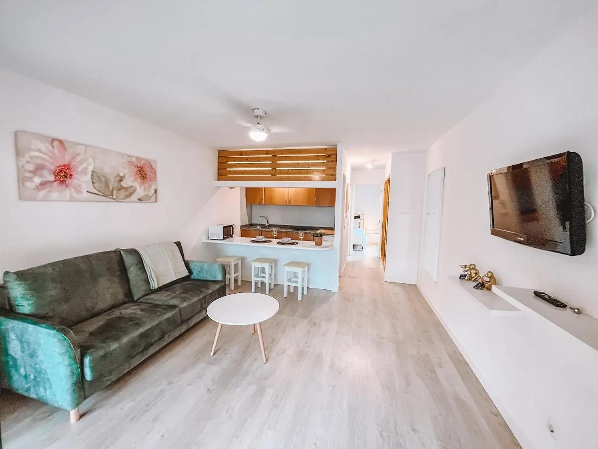 Atlantic Garden Apartments コラレホ